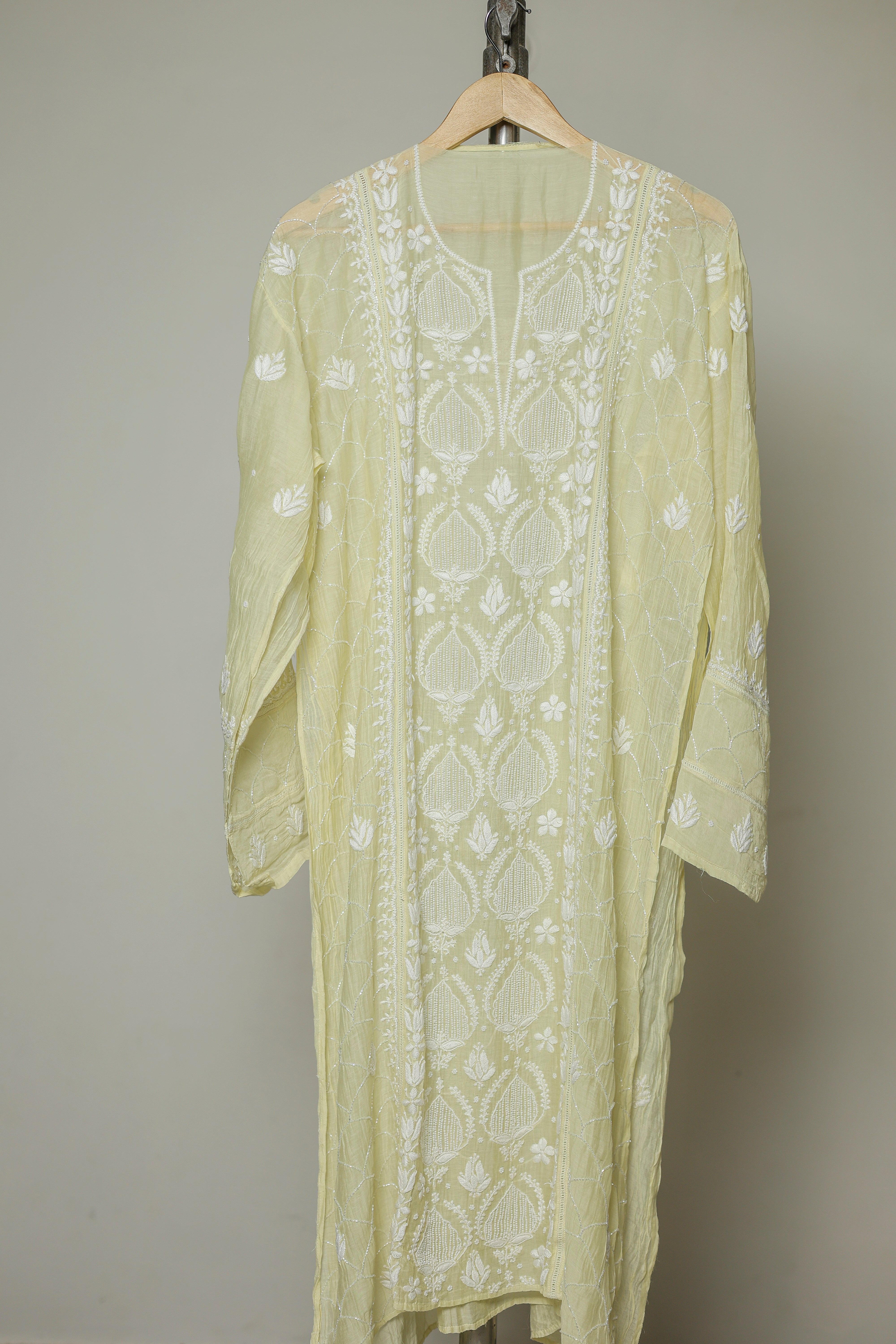 Mul Chanderi Kurta Dupatta Set with Moti Neck